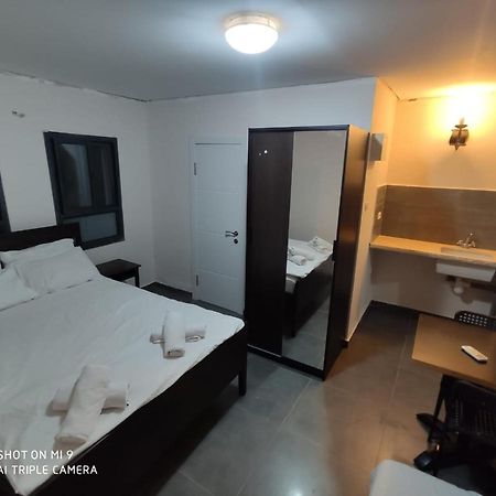 Ahva 17 Hotel Tiberiade Esterno foto